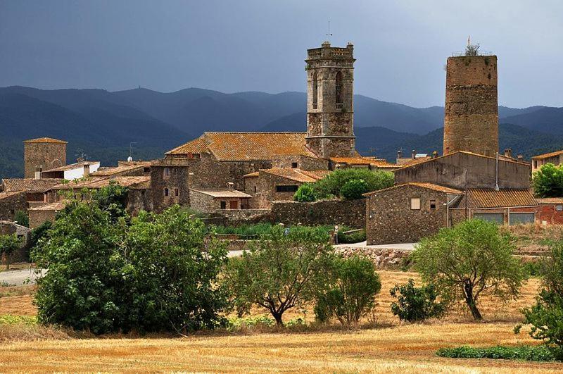 Baix Emporda. Increible Casa En Pueblo Medieval Cruilles Екстер'єр фото